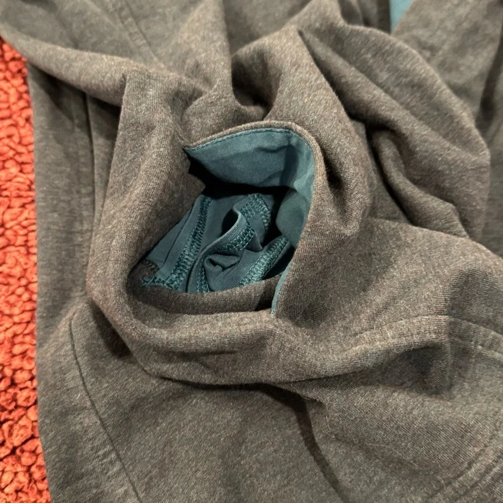 LULULEMON Coast Wrap II teal women’s jacket, size 4